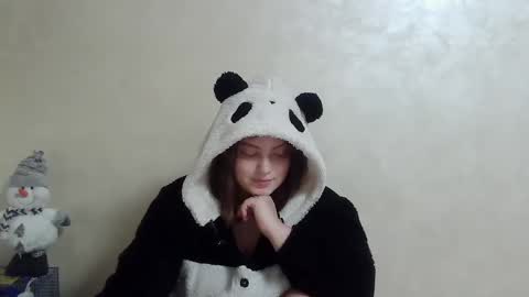 Snapshot of girl_leya chatting on December 15, 11:09 pm girl_leya online show from December 15, 11:09 pm