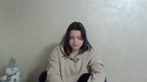 Snapshot of girl_leya chatting on December 30, 11:17 pm girl_leya online show from December 30, 11:17 pm