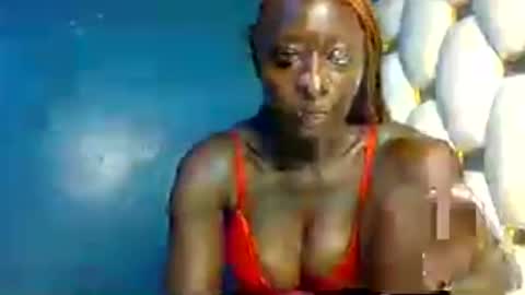 Snapshot of girl_shani chatting on June 27, 1:21 am girl_shani online show from June 27, 1:21 am
