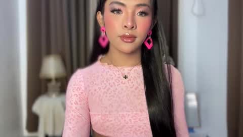 queen ronna online show from March 4, 11:33 pm