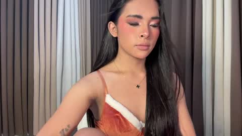 Snapshot of girlcock_dominantfucker chatting on June 25, 1:27 am queen ronna online show from June 25, 1:27 am
