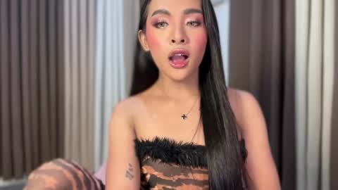 Snapshot of girlcock_dominantfucker chatting on June 27, 3:50 pm queen ronna online show from June 27, 3:50 pm