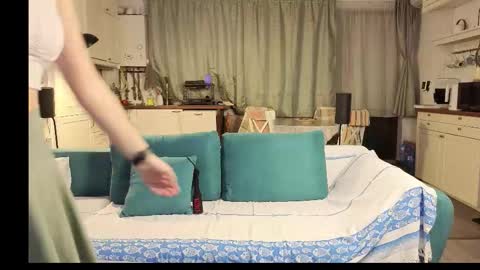 Girlfriend online show from January 9, 3:59 pm