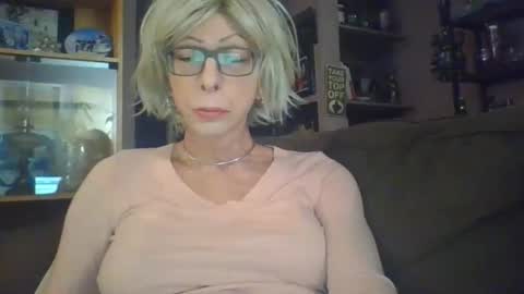 Girlinrock online show from February 12, 1:55 am