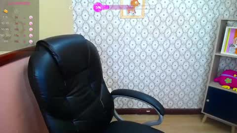 girlkond online show from February 25, 7:14 pm