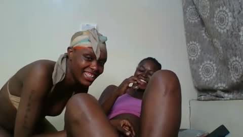 Snapshot of girlnextdoor60 chatting on May 9, 5:18 pm Sexy online show from May 9, 5:18 pm