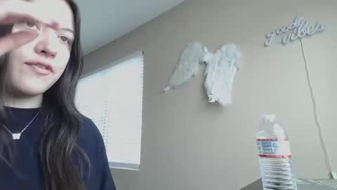 Jasmine online show from February 19, 5:31 pm