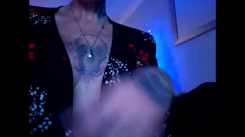 Snapshot of girls227445638252 chatting on January 11, 7:28 am girls227445638252 online show from January 11, 7:28 am