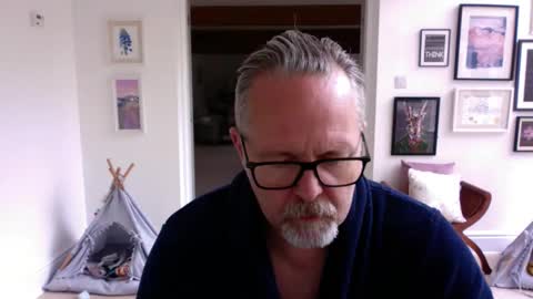Snapshot of girlsandbikes chatting on June 6, 10:31 am girlsandbikes online show from June 6, 10:31 am