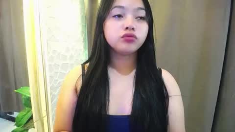 Rhaine online show from February 16, 9:11 pm