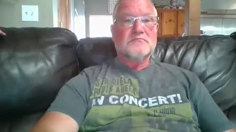 Snapshot of girthgonewild chatting on September 21, 1:07 am girthgonewild online show from September 21, 1:07 am