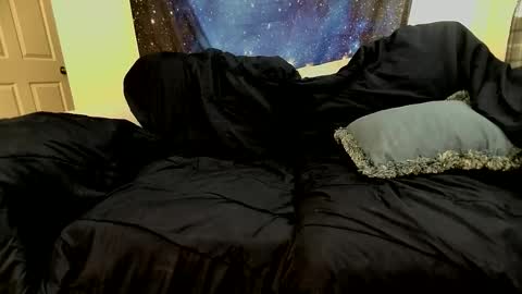 Girth online show from October 9, 1:42 pm