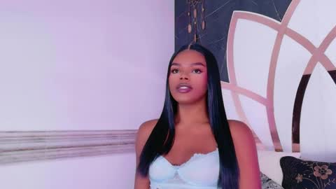 Snapshot of gisela_valencia chatting on May 25, 12:44 pm gisela_valencia online show from May 25, 12:44 pm