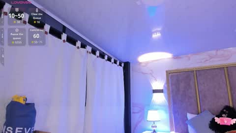     online show from November 18, 10:09 am