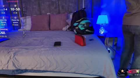     online show from December 3, 10:35 am