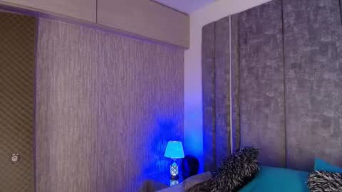     online show from February 19, 11:28 am