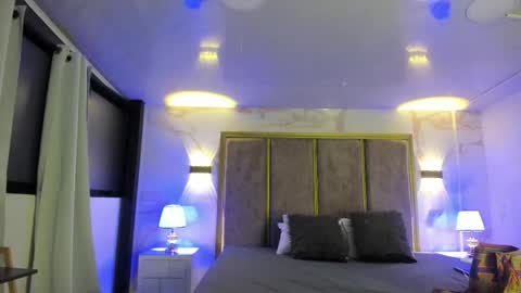     online show from March 3, 9:26 am