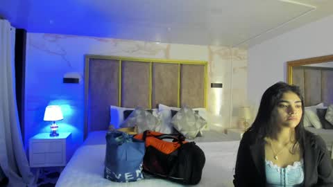     online show from April 5, 10:34 am