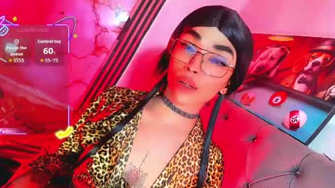 Snapshot of gisele_fox chatting on May 30, 7:00 pm Gisel online show from May 30, 7:00 pm
