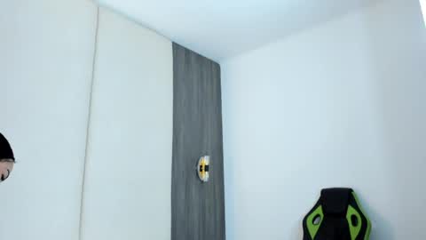 giselle_anelise online show from April 15, 8:43 am