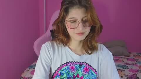 Snapshot of giseselle chatting on June 8, 4:51 pm giselle online show from June 8, 4:51 pm