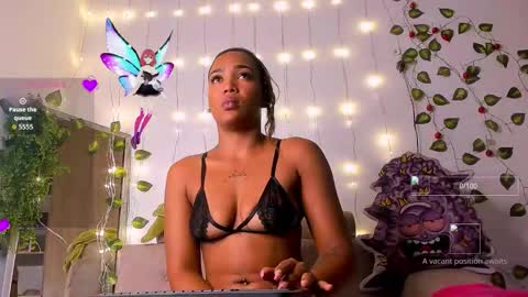 GiuliaCash online show from December 3, 12:36 pm