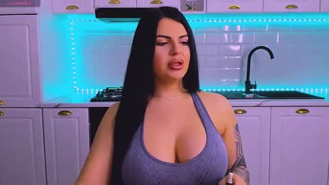 Giulia online show from March 25, 9:43 pm