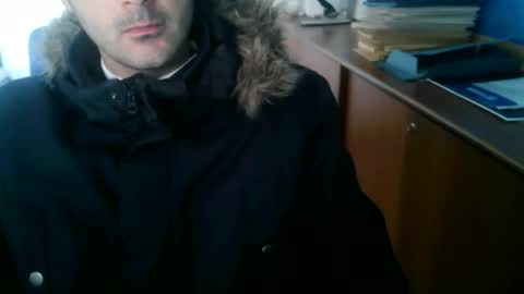 giuseppevai1 online show from January 6, 9:57 am