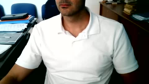 Snapshot of giuseppevai1 chatting on June 11, 10:13 am giuseppevai1 online show from June 11, 10:13 am