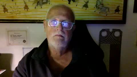 Snapshot of giutomma930394 chatting on May 17, 9:55 pm giutomma930394 online show from May 17, 9:55 pm