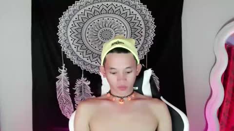 givemethrillx online show from January 11, 7:17 am