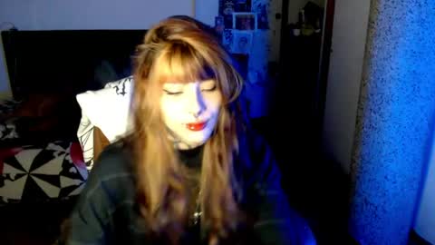 Snapshot of givenom chatting on May 6, 3:13 am dirtyvenom online show from May 6, 3:13 am