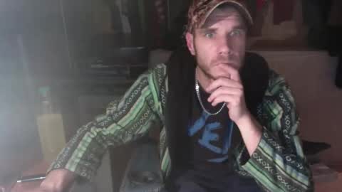 Snapshot of gizmomaster chatting on October 2, 9:22 pm dutch rave guy c2c dutch online show from October 2, 9:22 pm