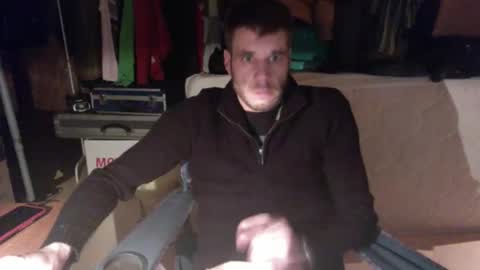 Snapshot of gizmomaster chatting on October 23, 5:23 pm dutch rave guy c2c dutch online show from October 23, 5:23 pm