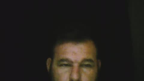 Snapshot of gjleeke chatting on July 11, 11:50 pm guzz online show from July 11, 11:50 pm