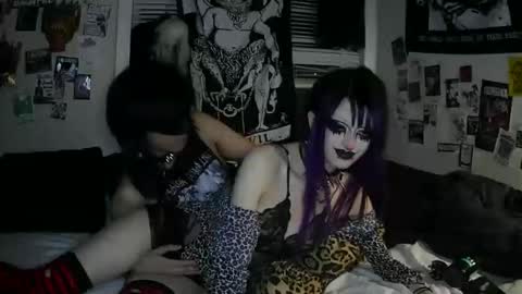 Gloomy online show from April 18, 4:49 am