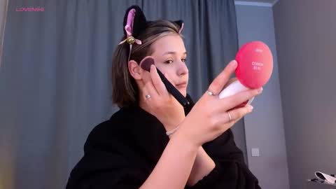 Michelle online show from October 12, 3:05 am