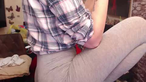 Snapshot of glamourhottie chatting on December 20, 8:54 am Glamourhottie online show from December 20, 8:54 am