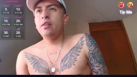 Snapshot of gleen__ chatting on November 15, 1:14 am danny online show from November 15, 1:14 am