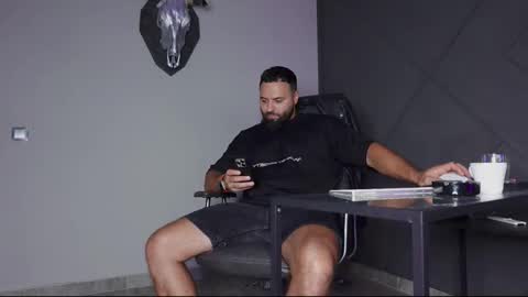 Matthew .. for short call me Matt online show from September 14, 11:48 pm