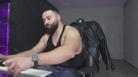 Snapshot of glennmasters chatting on February 2, 9:24 pm Matthew .. for short call me Matt online show from February 2, 9:24 pm