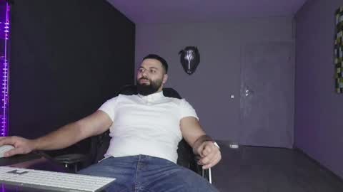 Snapshot of glennmasters chatting on February 5, 1:10 am Matthew .. for short call me Matt online show from February 5, 1:10 am