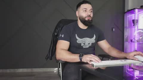 Snapshot of glennmasters chatting on February 20, 9:32 am Matthew .. for short call me Matt online show from February 20, 9:32 am