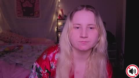 Glitch online show from December 1, 12:21 pm