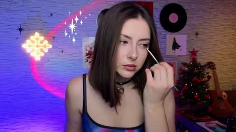 Snapshot of glo_lo chatting on December 24, 6:55 am Bye everybody Ill be online Monday December 2nd Saturday and Sunday off online show from December 24, 6:55 am