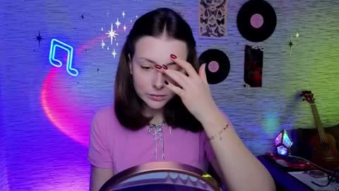 Snapshot of glo_lo chatting on March 11, 6:32 am Bye everybody Ill be online Monday December 2nd Saturday and Sunday off online show from March 11, 6:32 am