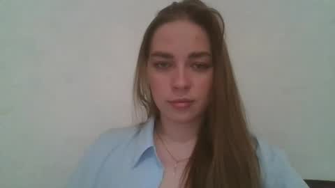 Snapshot of gloria954807 chatting on May 16, 9:24 pm gloria954807 online show from May 16, 9:24 pm