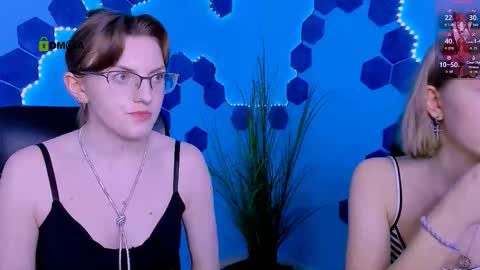 your dream  online show from March 25, 9:21 pm