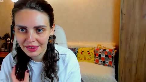 Snapshot of gloria_wood chatting on October 5, 8:18 pm Gloria Wood online show from October 5, 8:18 pm