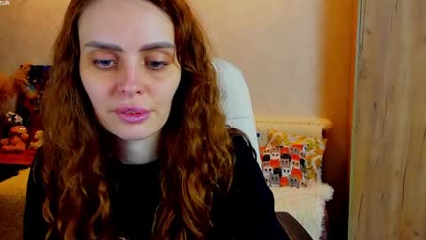 Gloria Wood online show from April 3, 6:50 pm